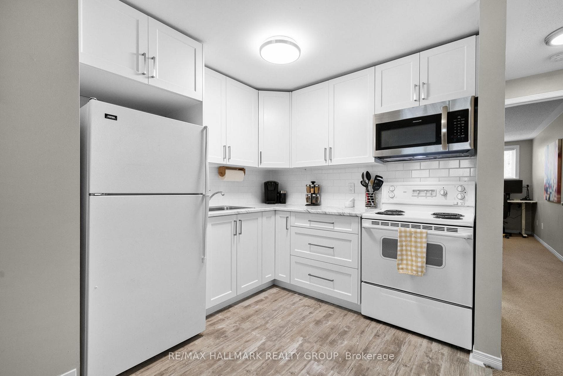 35 Thornbury Crescent photo 39