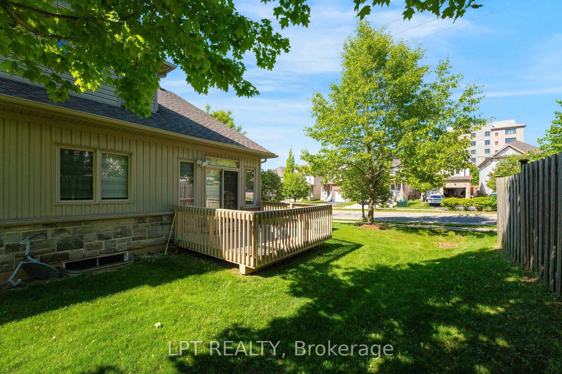 795 Laurelwood Drive Unit 13 photo 41