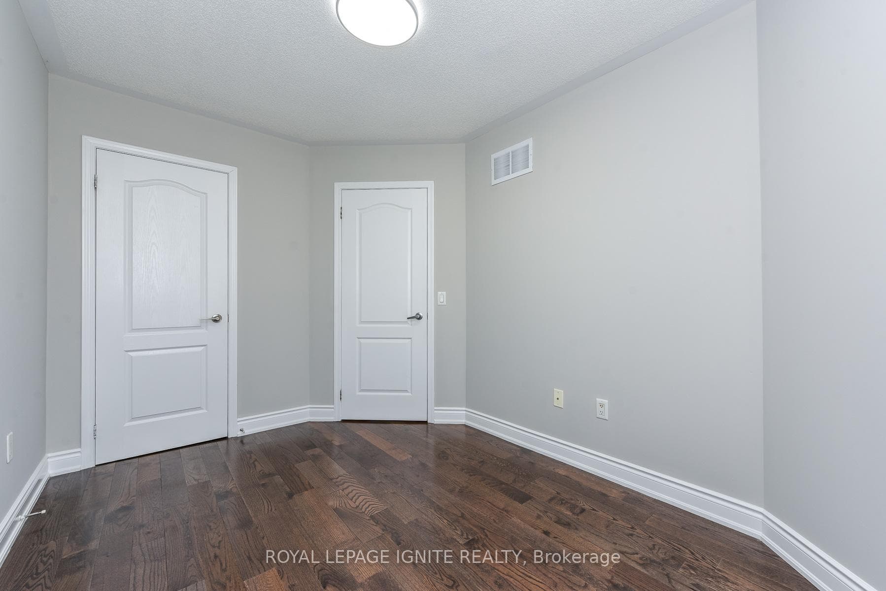 52 Harpreet Circle photo 31