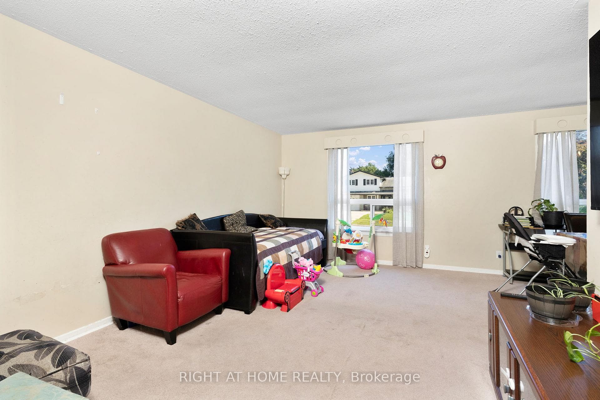 716 Bermuda Avenue photo 5