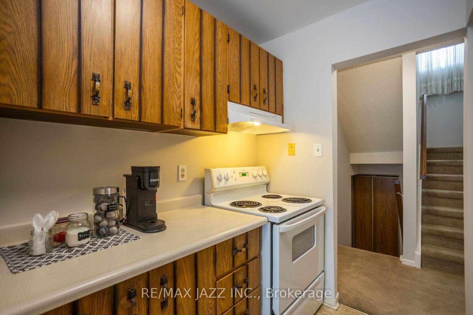 77 Caronia Square photo 8