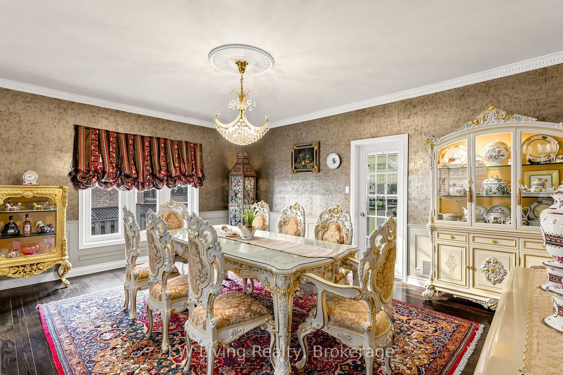 28 Edmund Crescent photo 9