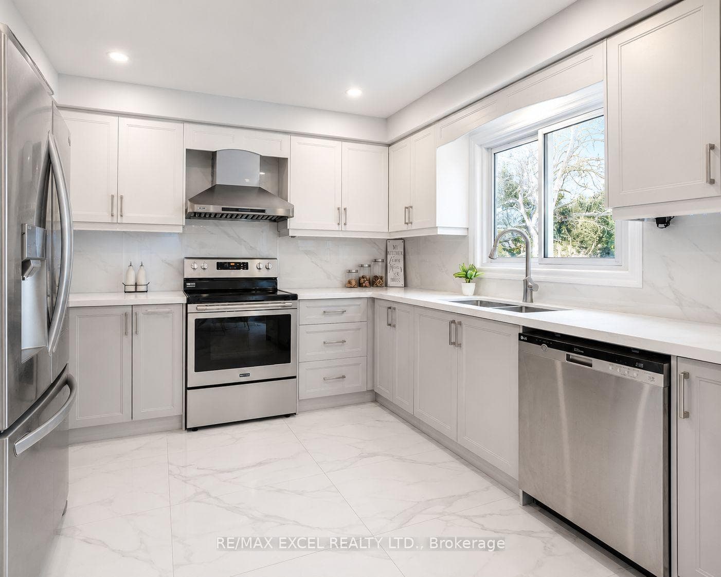 310 Raymerville Drive photo 15