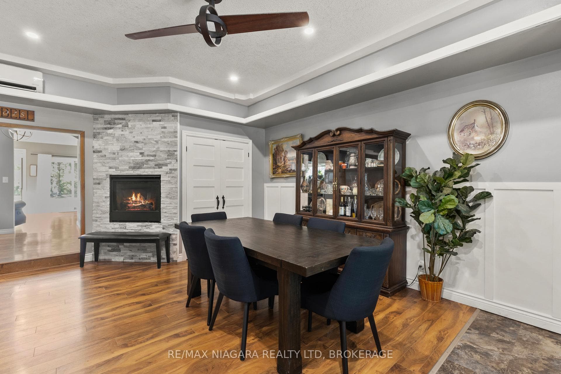 10408 Lakeshore Road photo 10