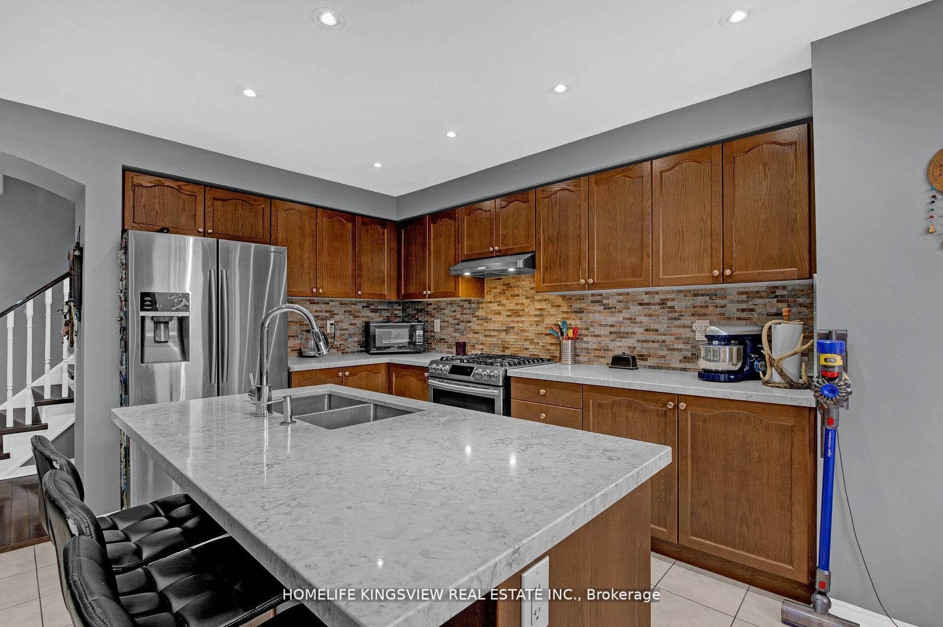 56 Carter Street photo 16