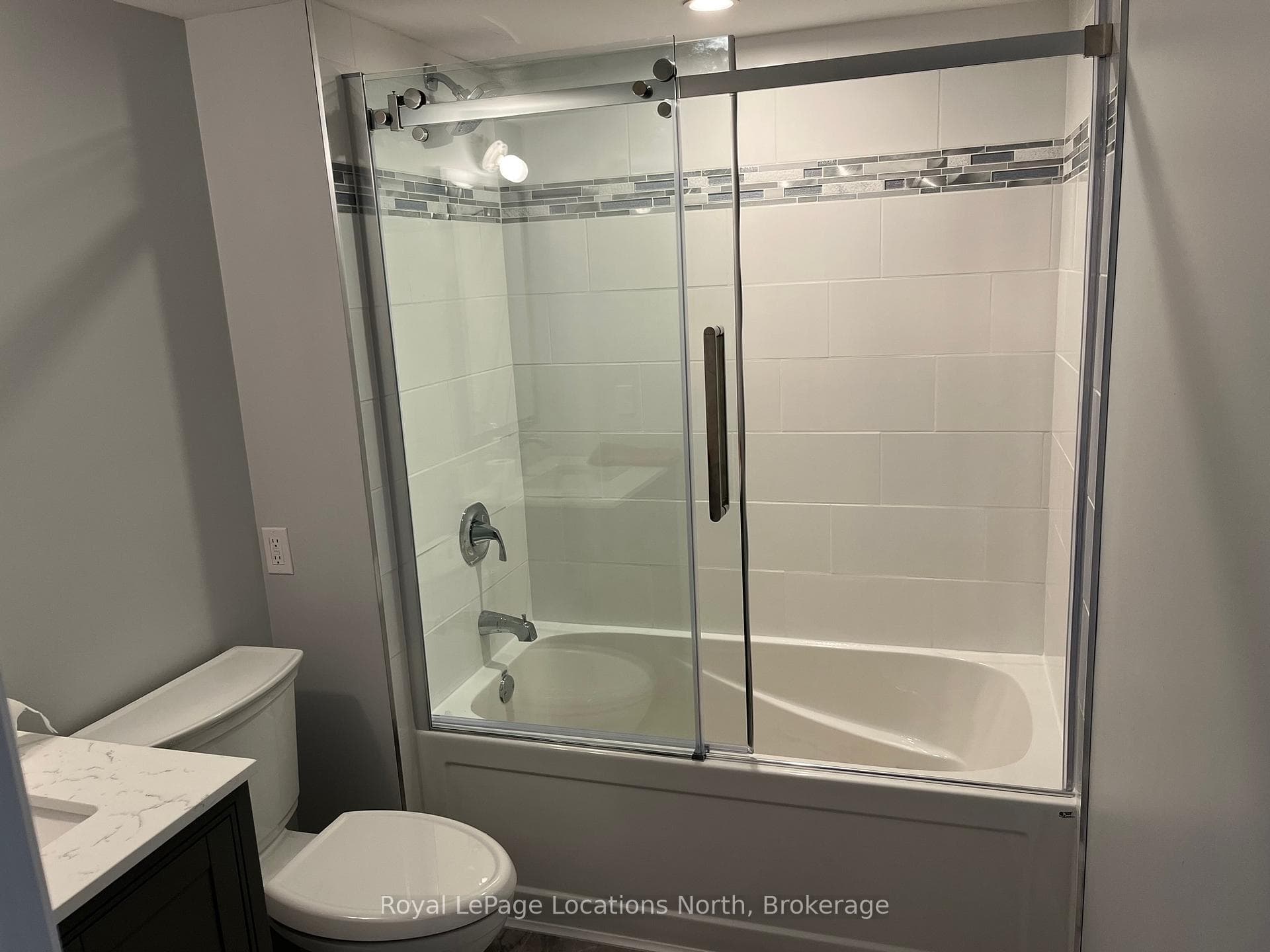 347 Mariners Way photo 12