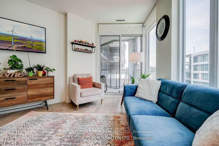 27 Bathurst Street Unit 1501 photo 9