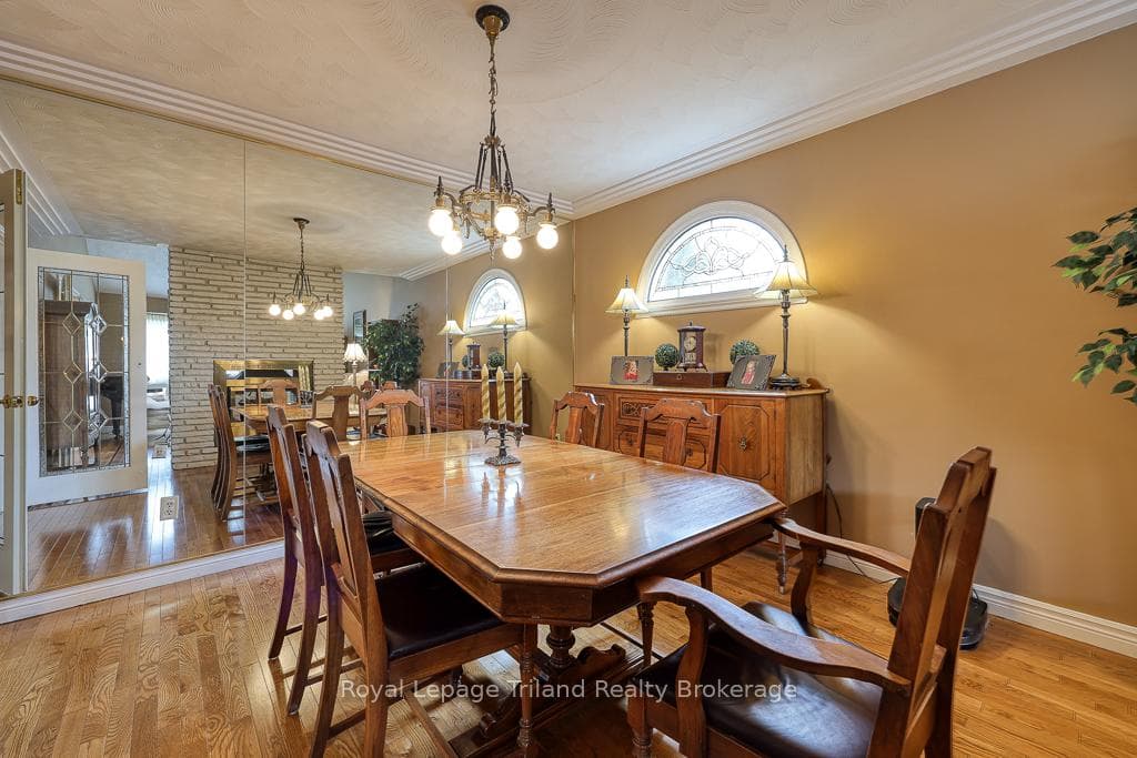 14 Blackfoot Place photo 9