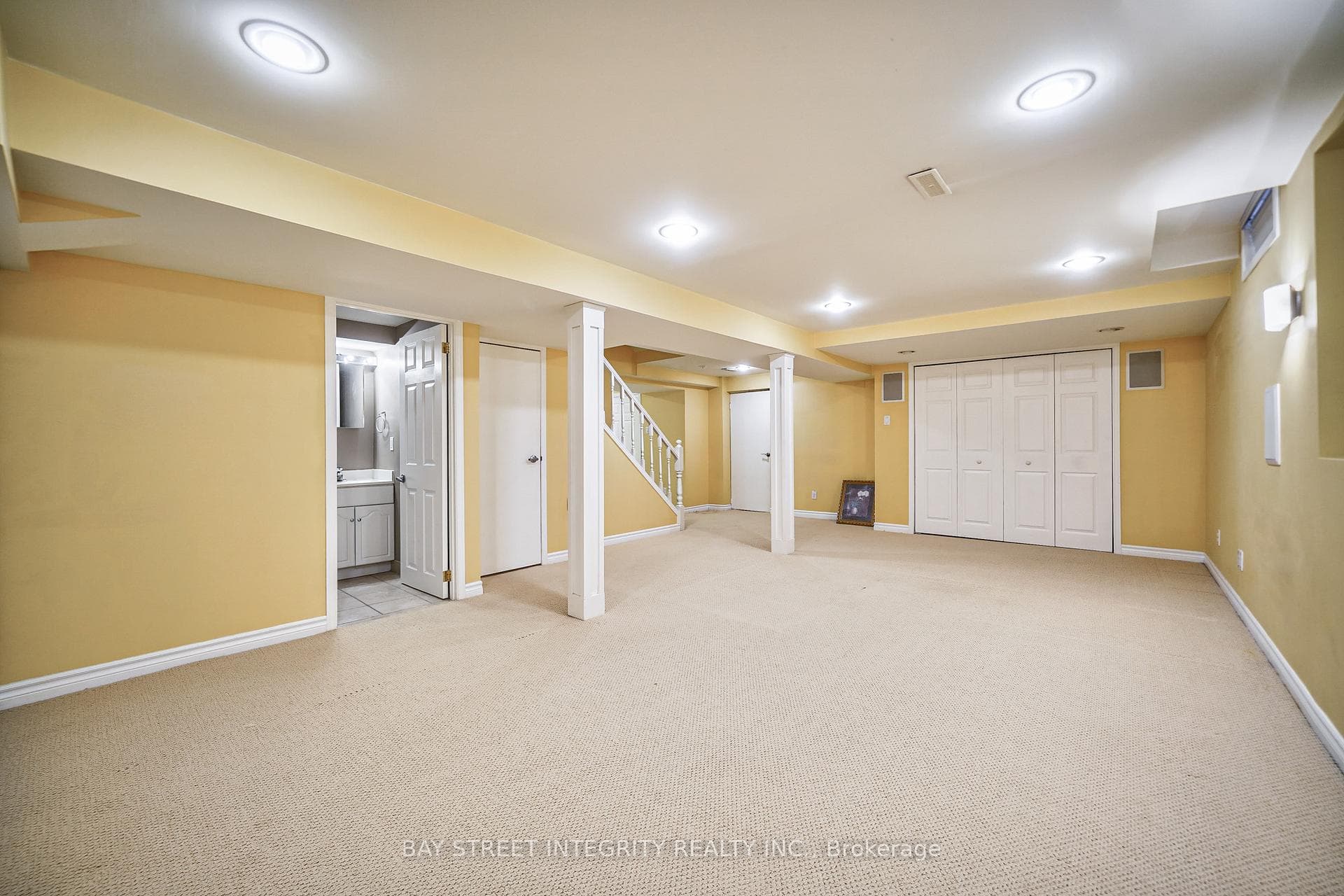 2626 Innisfil Road photo 38
