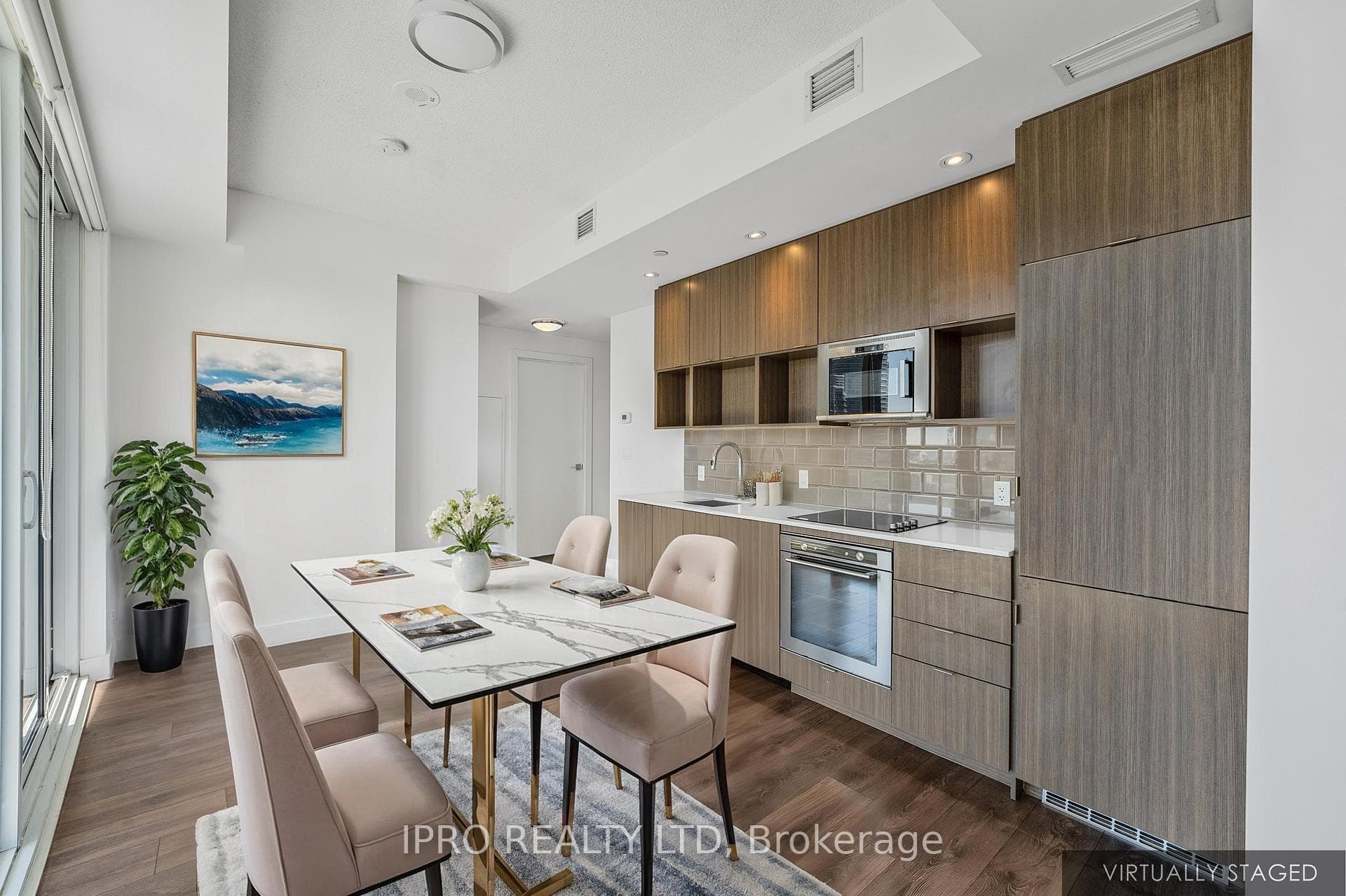 89 McGill Street Unit 2411 photo 7
