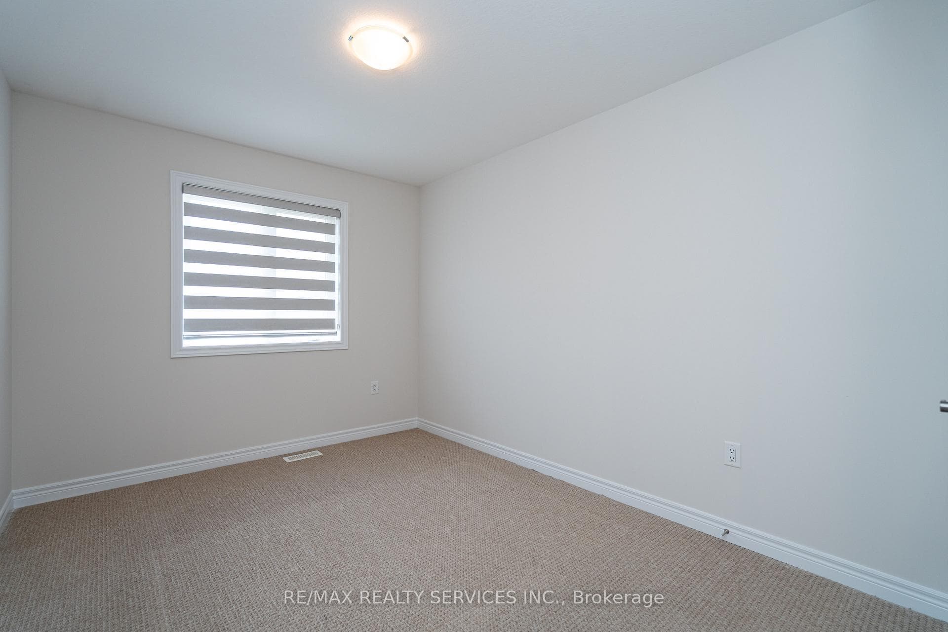 7 Baker Lane photo 43