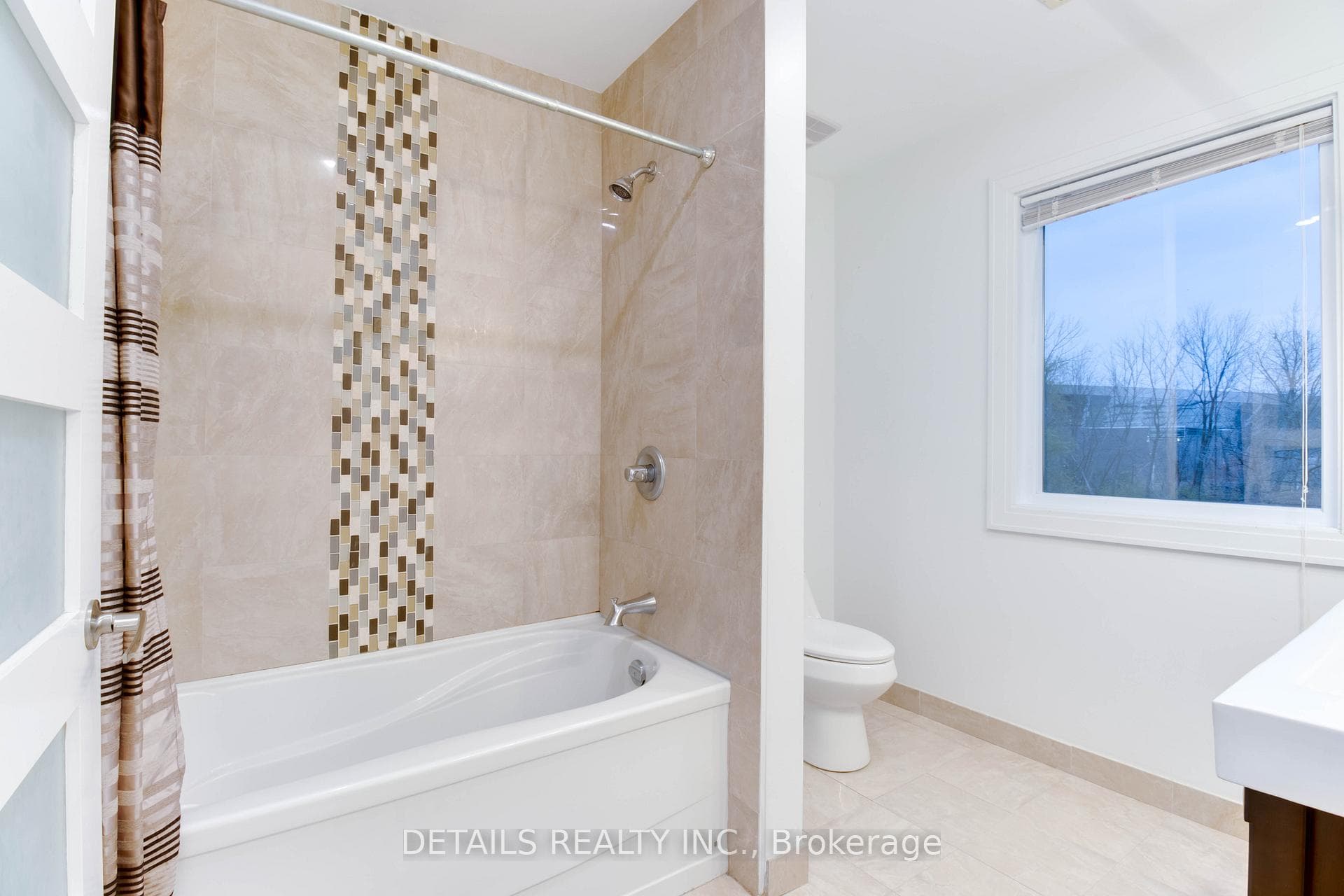1106 Bathgate Drive photo 27