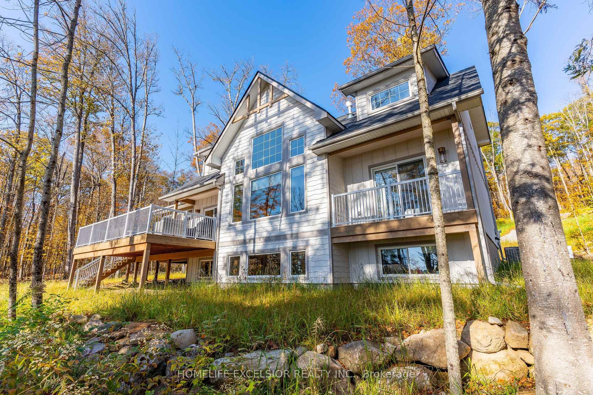 1284 True North Road photo 44
