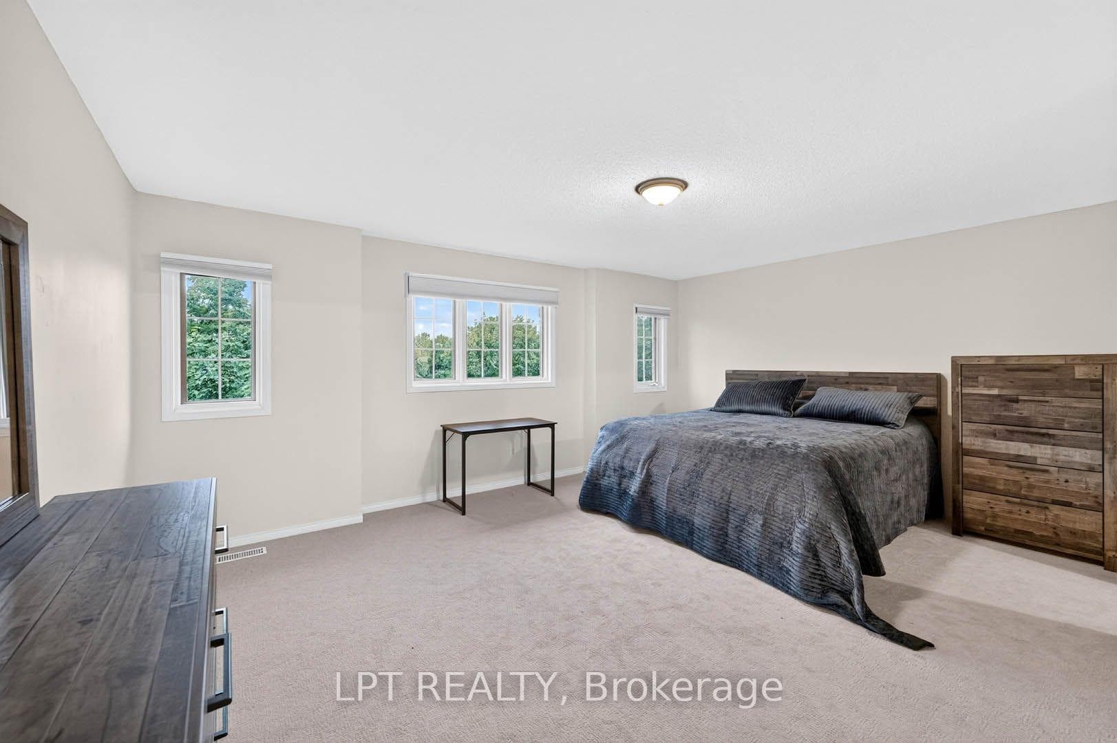 43 Liam Drive photo 32