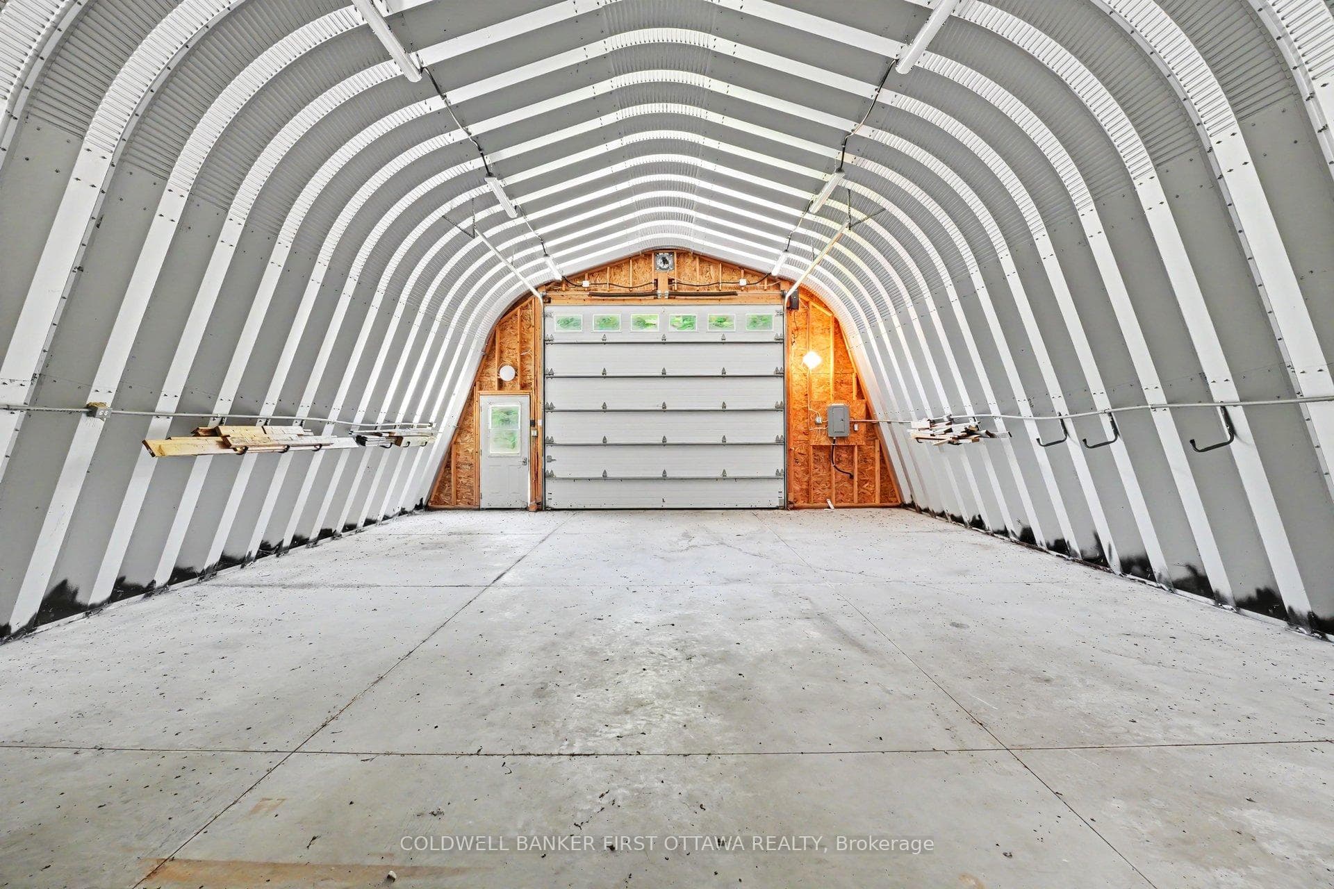 Garage/Shop
