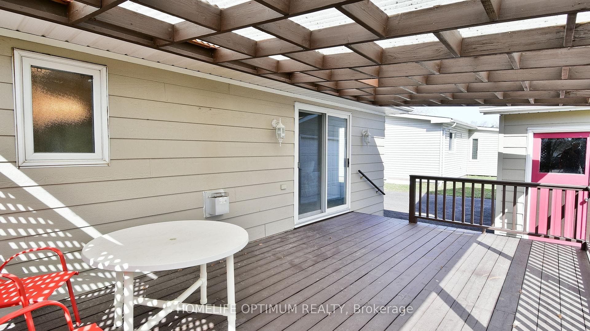 50 Juno Crescent photo 9