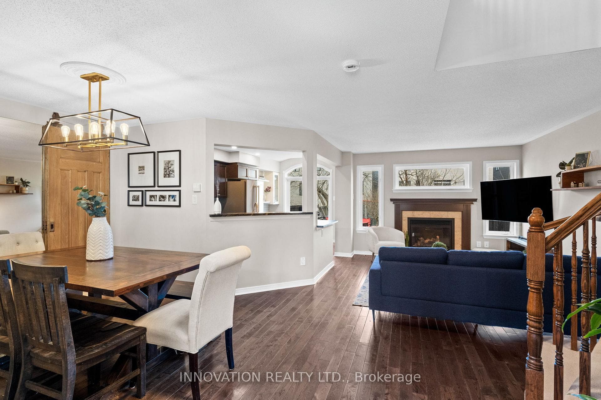 365 Celtic Ridge Crescent photo 5