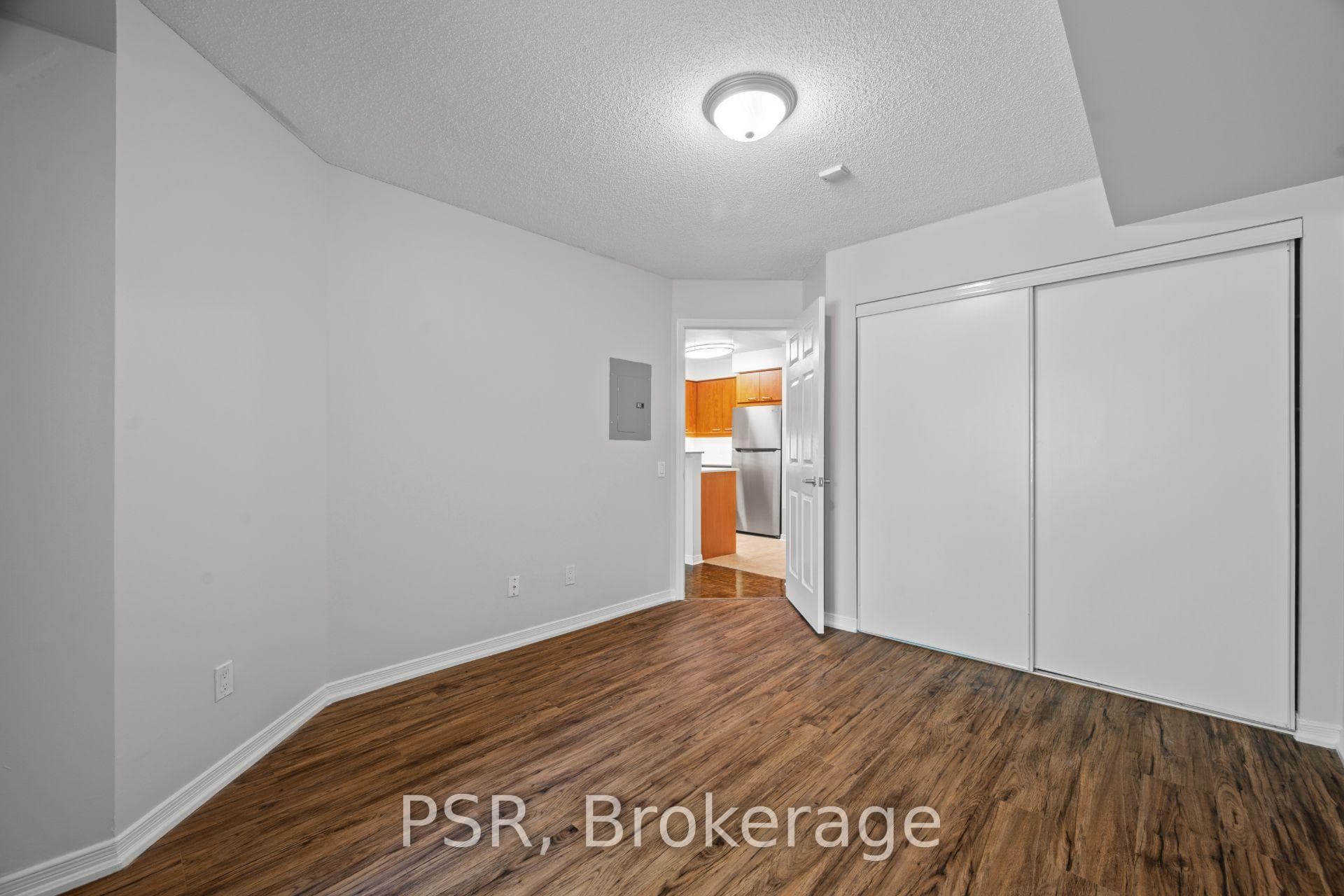 515 Rosewell Avenue Unit 104 photo 12