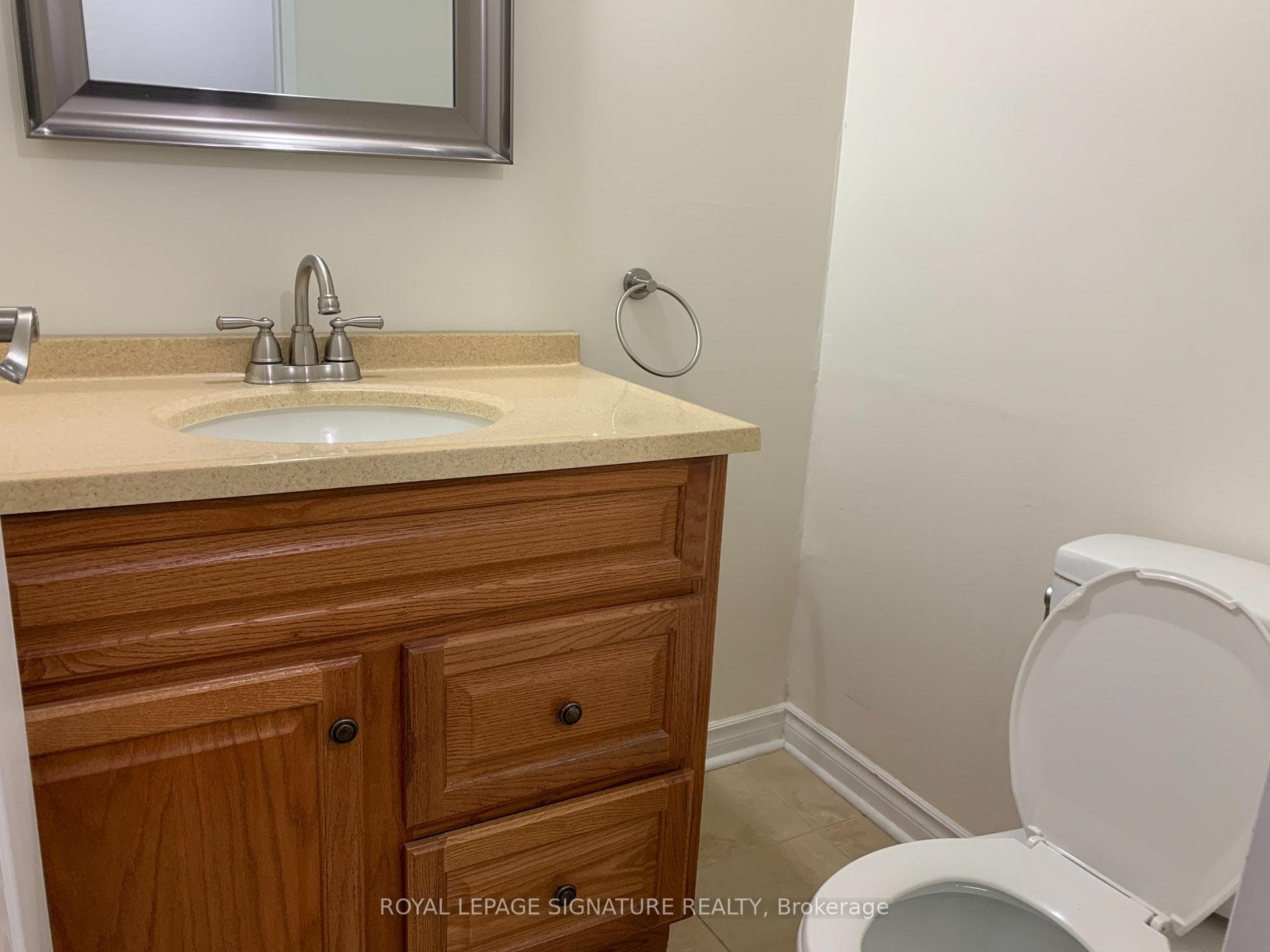 3695 Kaneff Crescent Unit 1107 photo 8