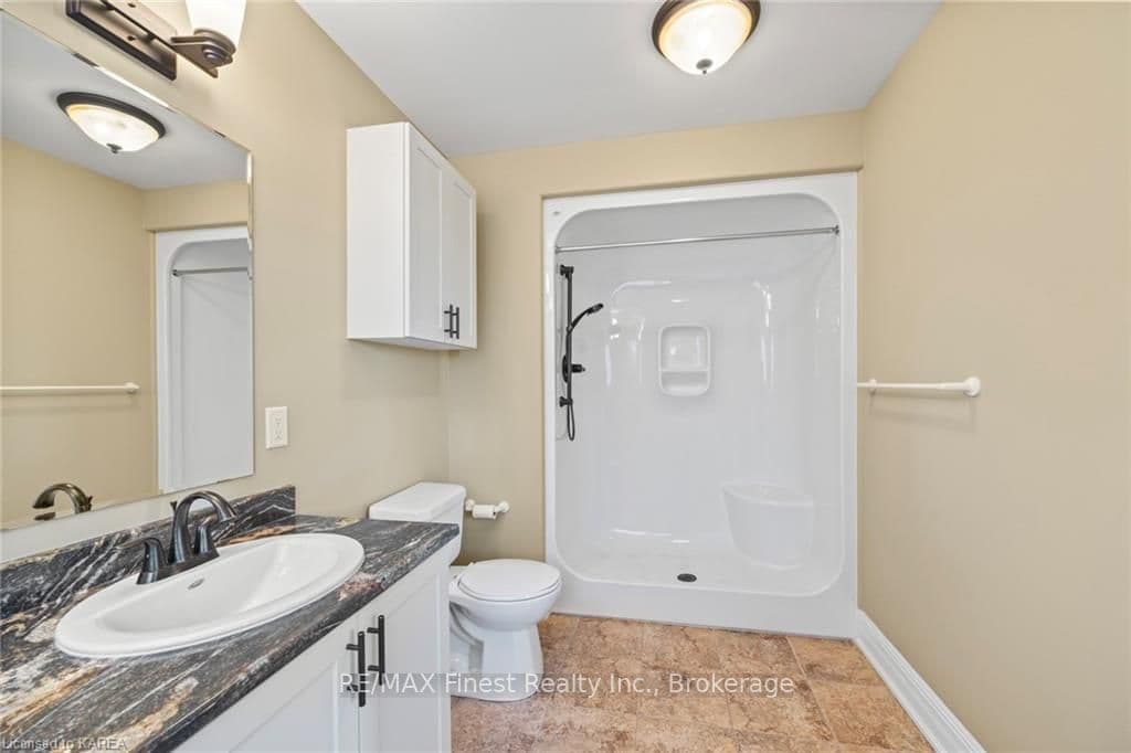 1332 GRACE Avenue photo 33