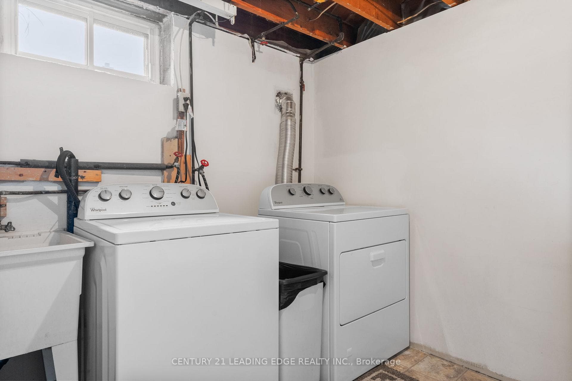 1462 Tremblay Street photo 30