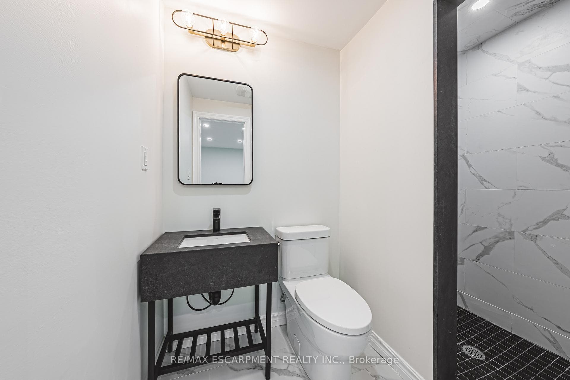249 Kinsman Drive photo 40