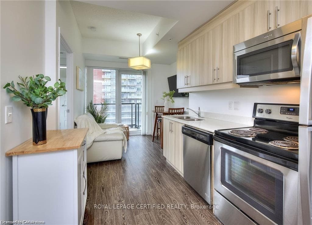 160 KING Street Unit 901 photo 13