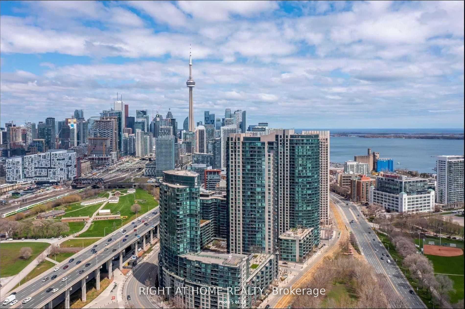 209 Fort York Boulevard Unit 1161 photo 29