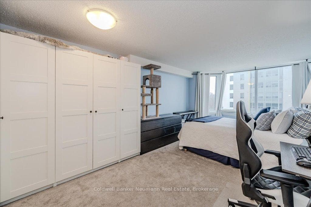 35 Green Valley Drive Unit 1204 photo 11