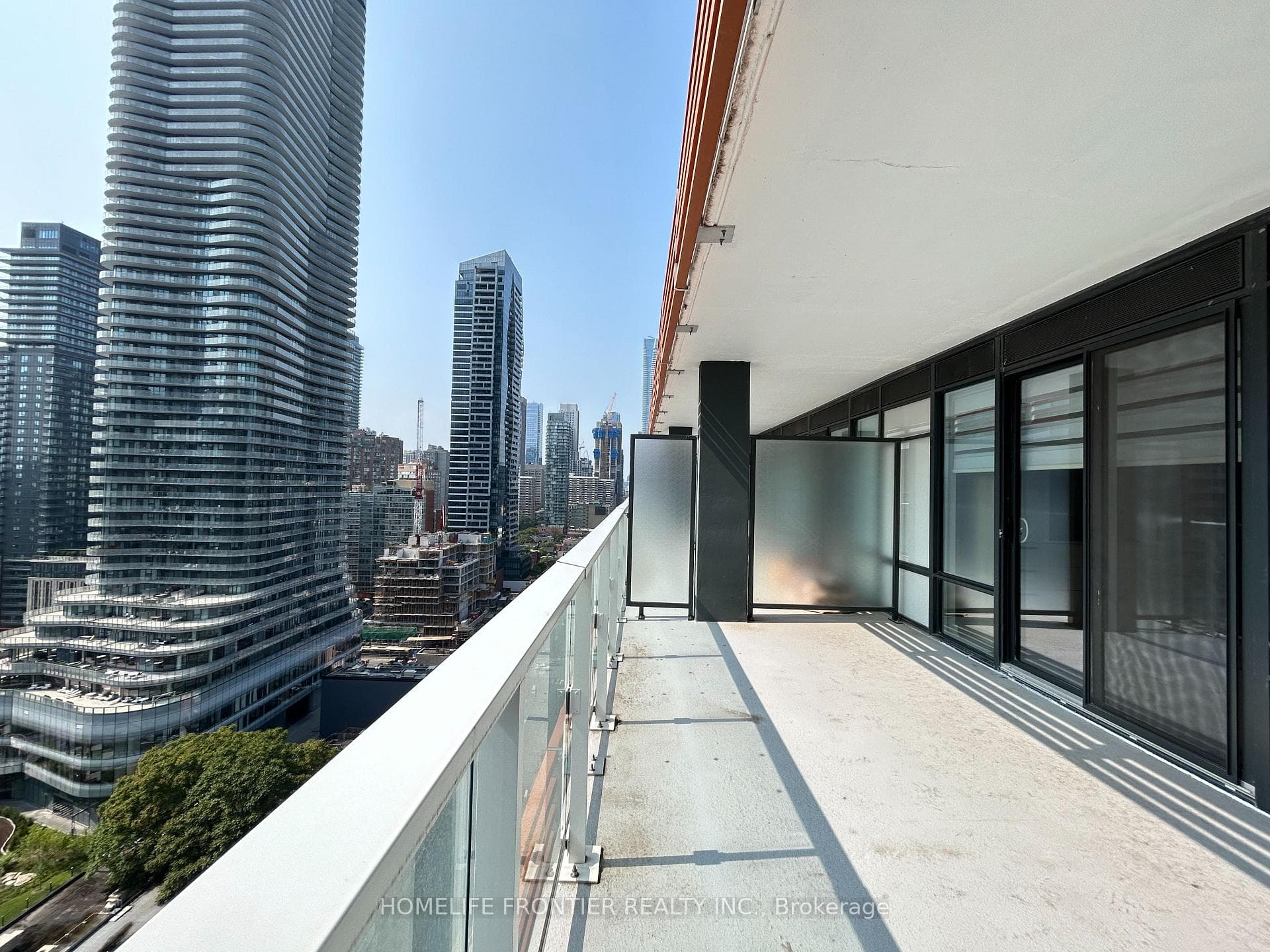 18 Maitland Terrace Unit 1807 photo 22