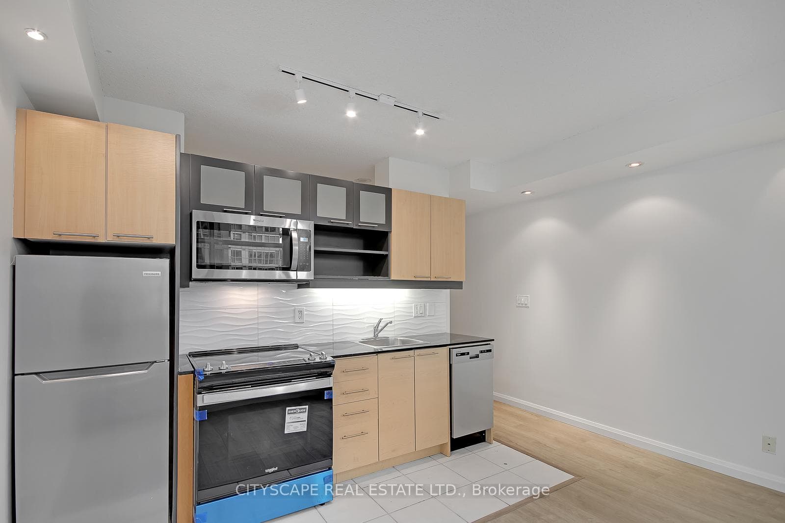 36 Blue Jays Way Unit 530 photo 13