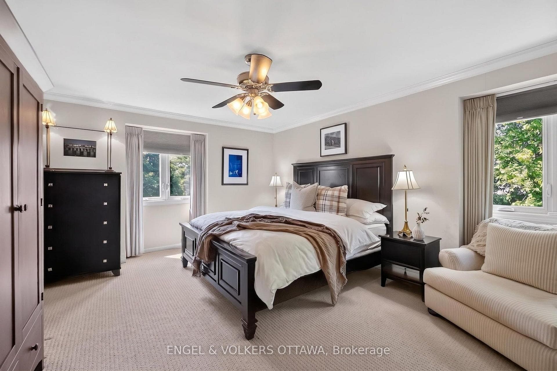 1907 Fairmeadow Crescent photo 21