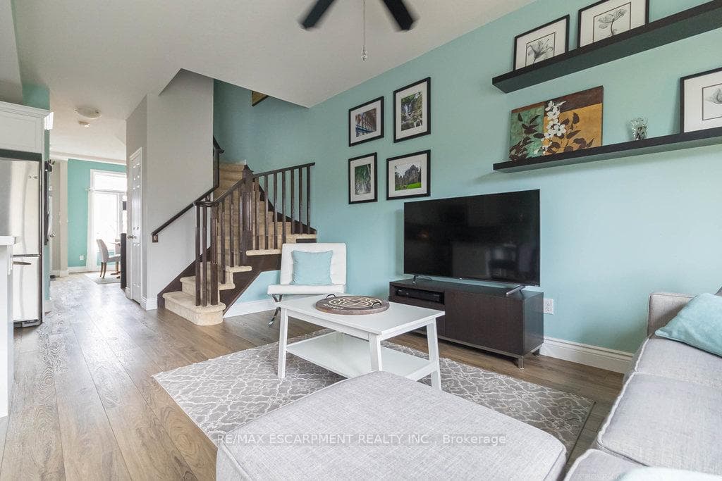 398 Dicenzo Drive photo 12