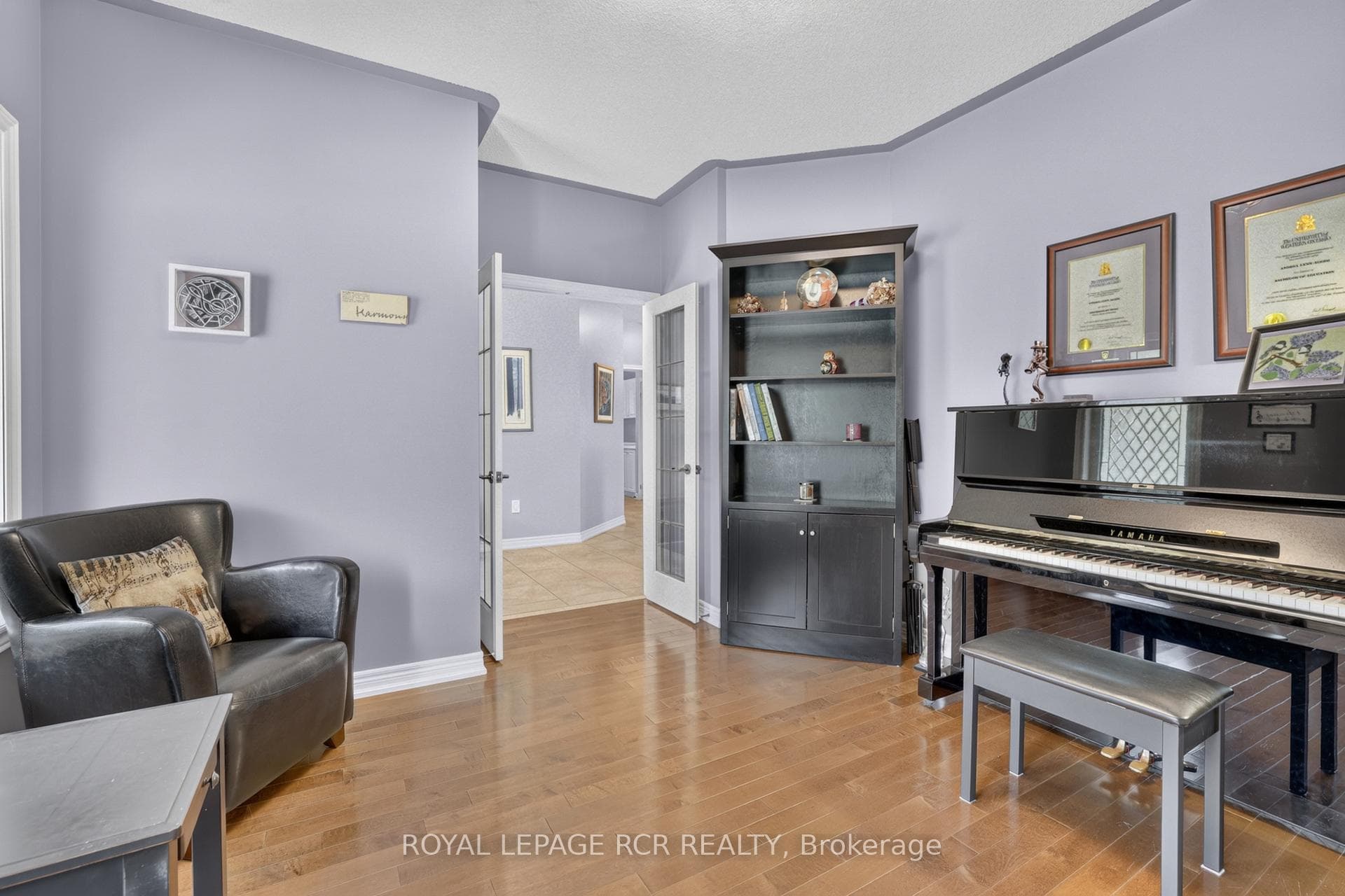 30 Borland Crescent photo 5