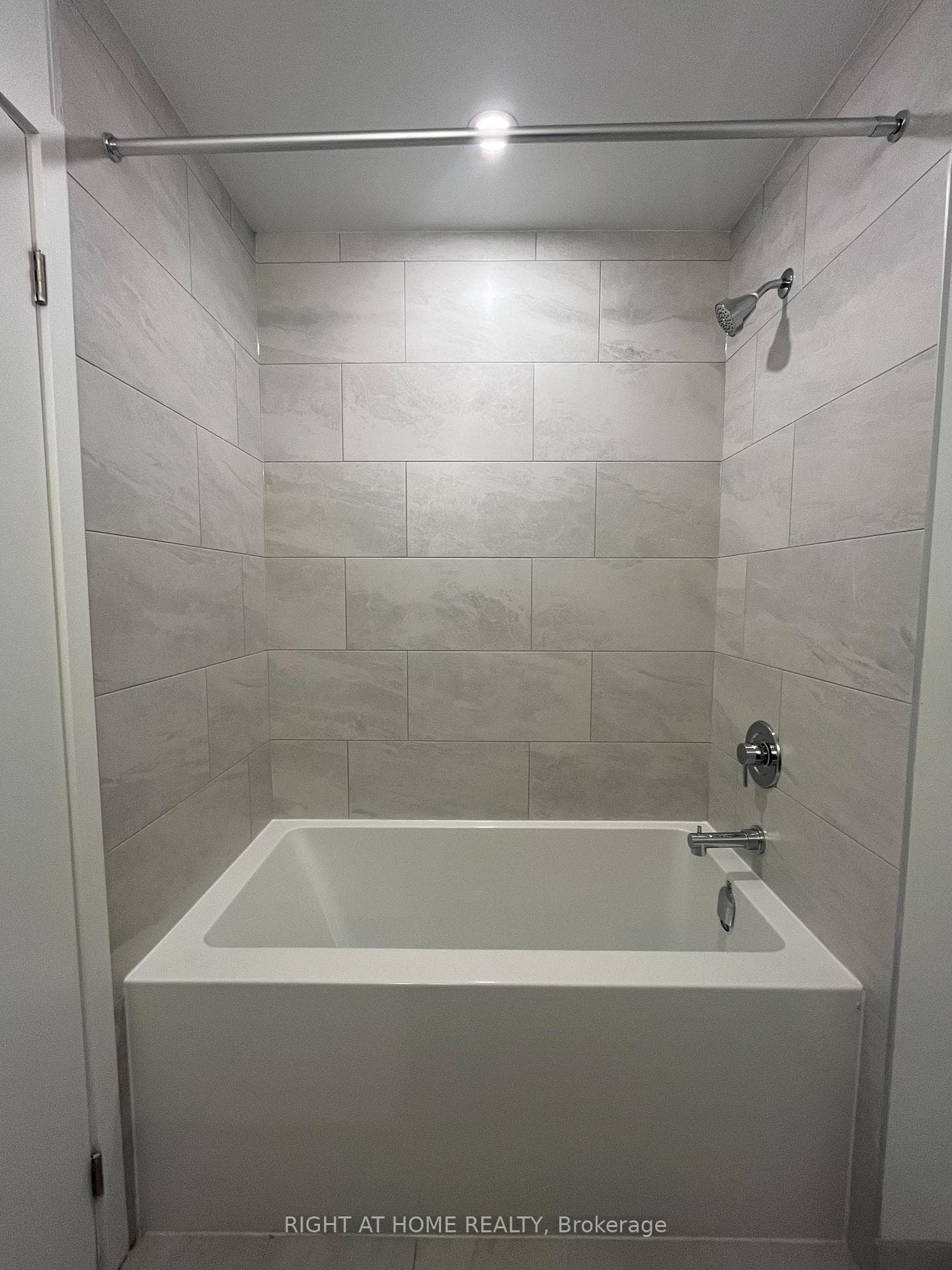 395 Square One Drive Unit 3901 photo 21