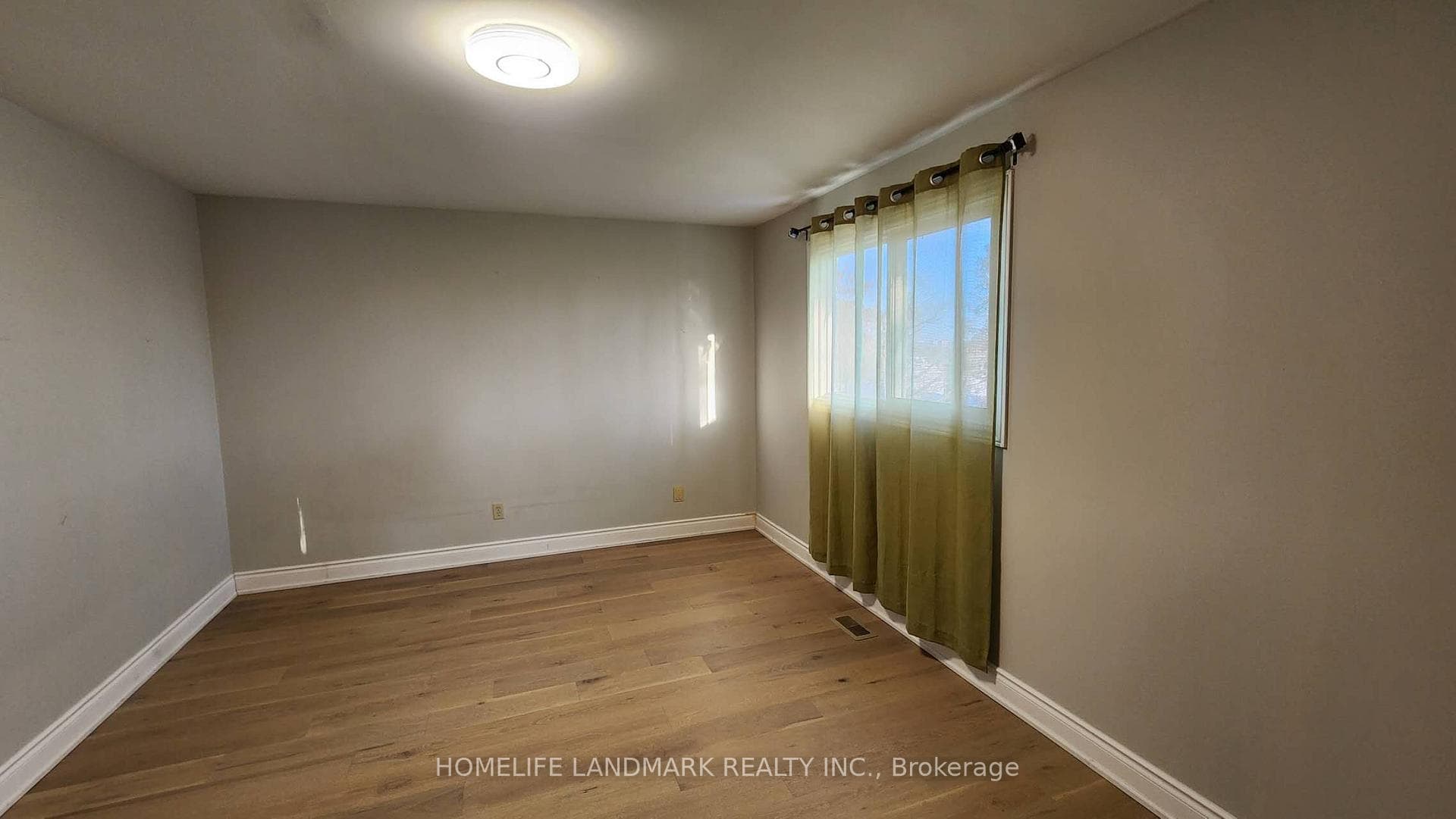 200 Forsyth Road Unit Upper photo 11