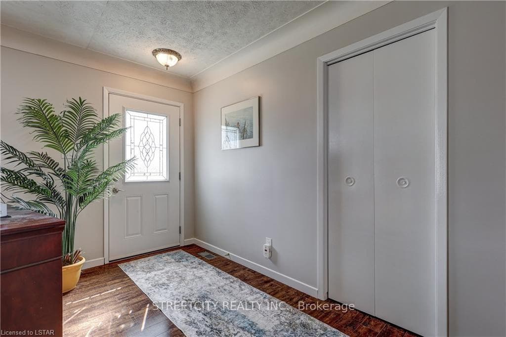 7203 Sunset Road photo 4
