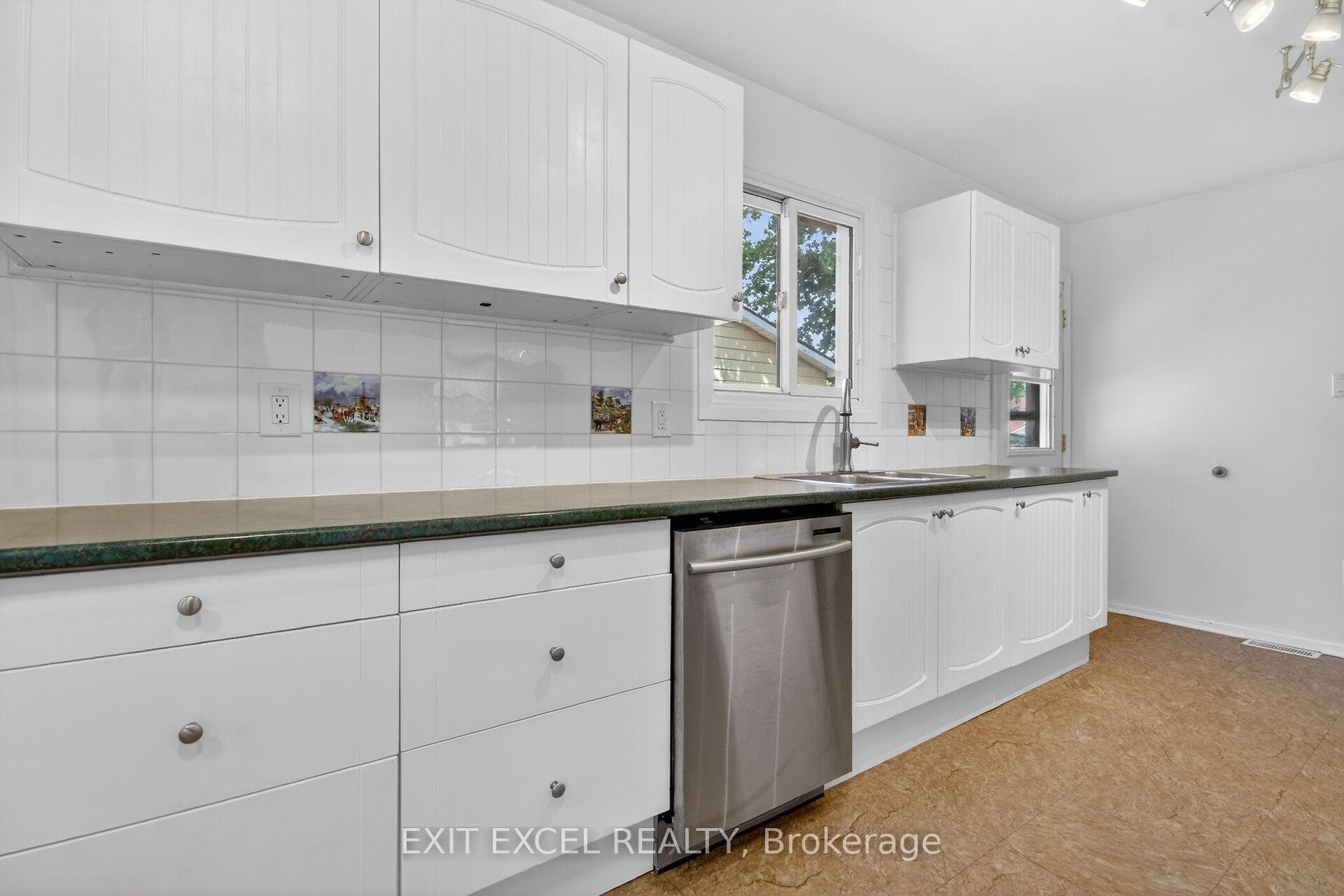 283 McElroy Drive photo 21