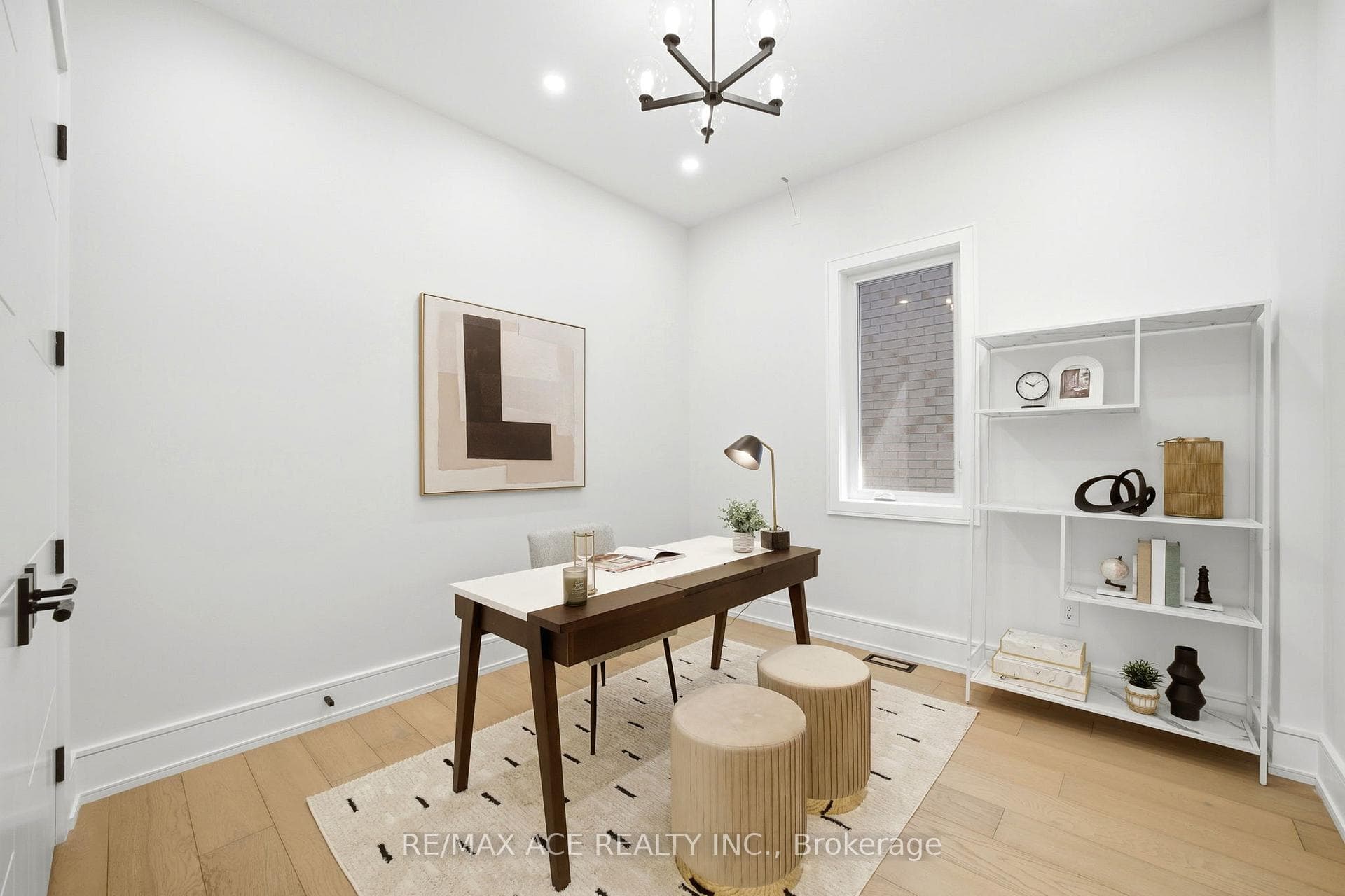 61 Harewood Avenue photo 15