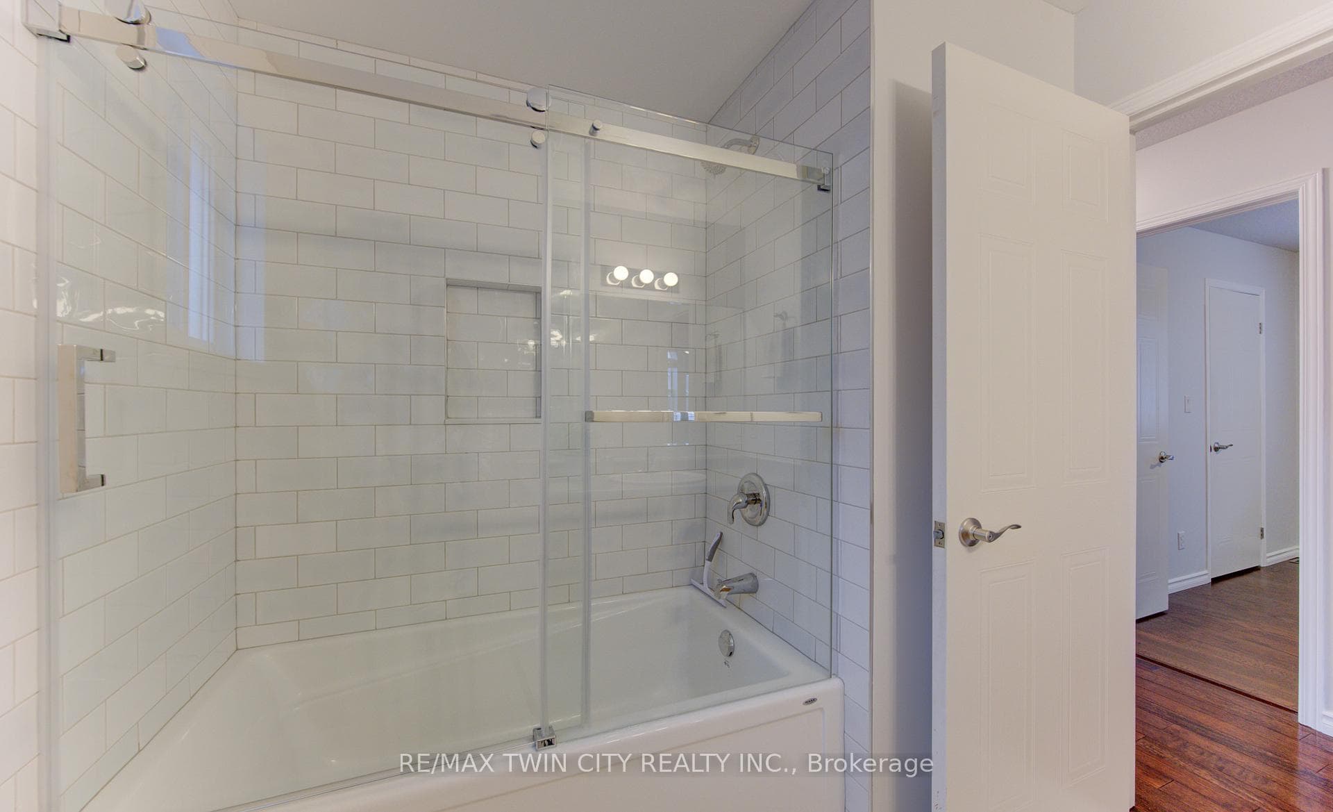 819 Grand Banks Drive photo 18