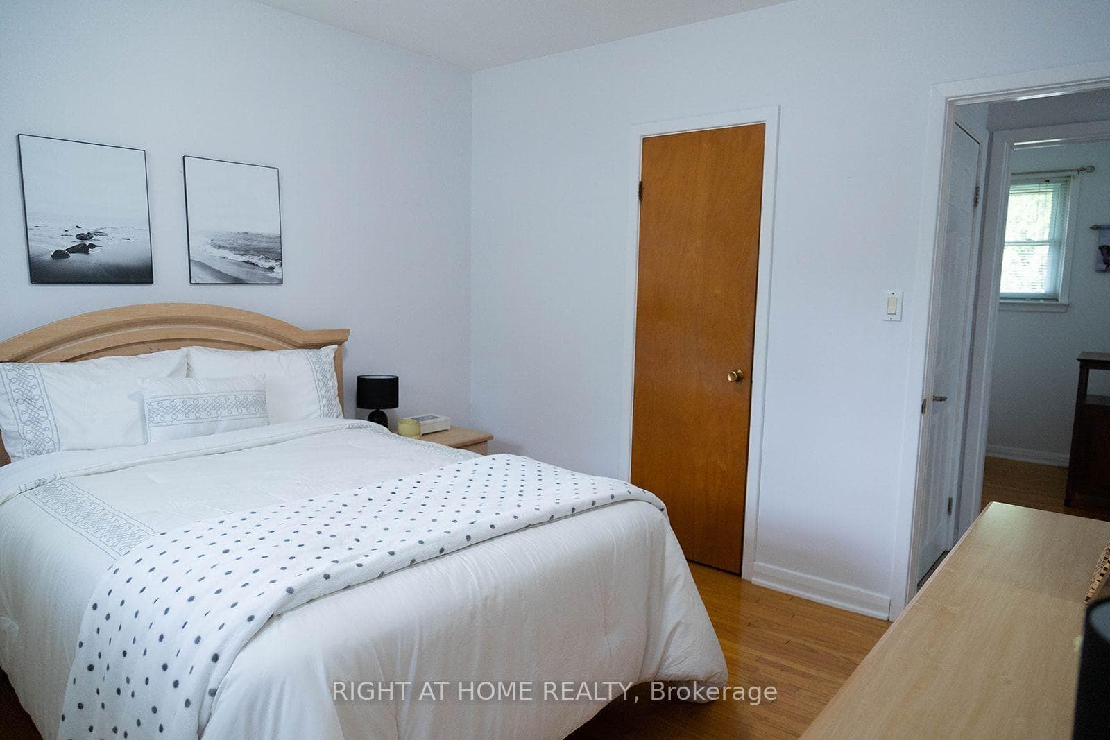 186 King Edward Avenue photo 24