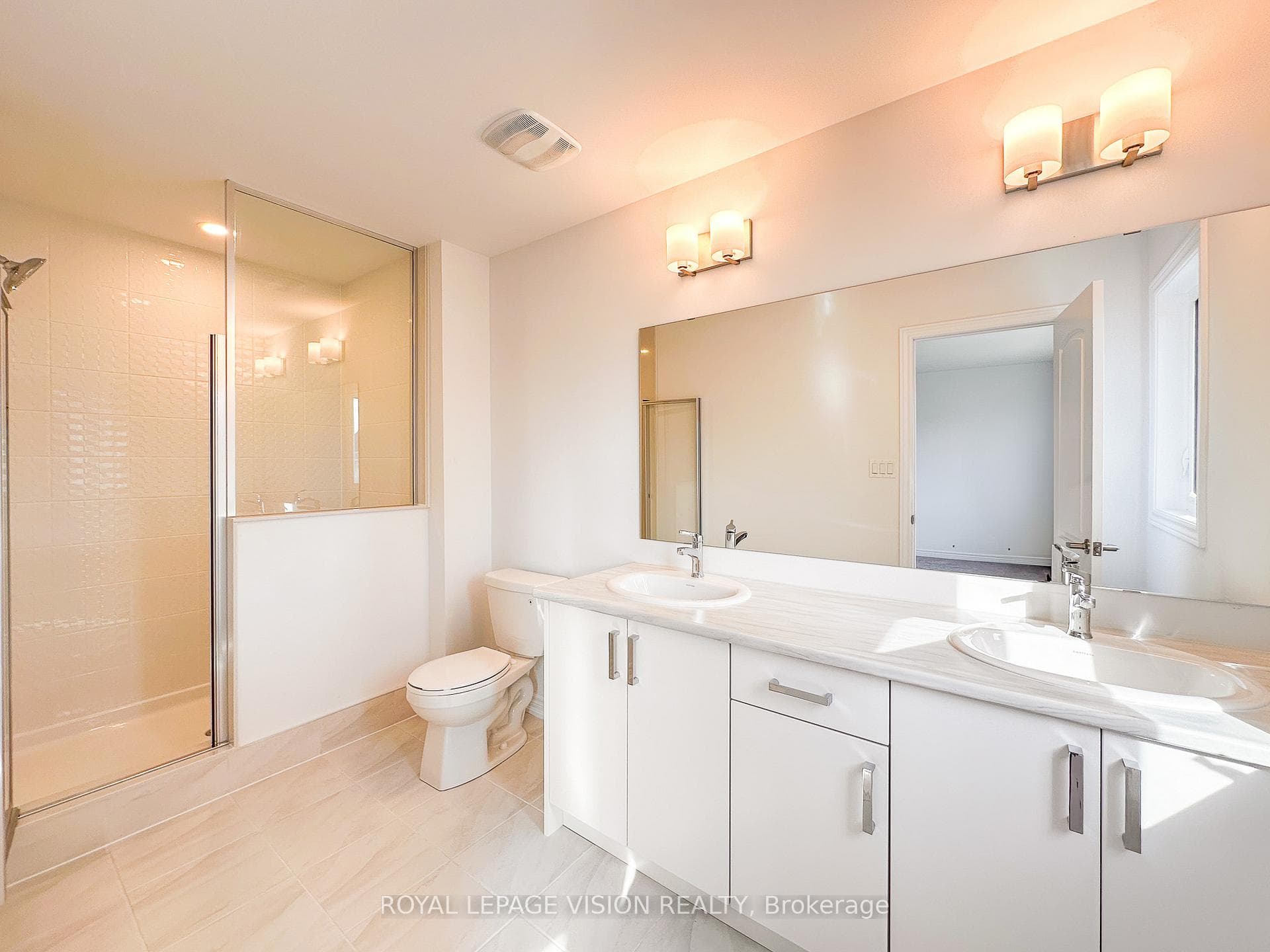 21 Sorbara Way photo 9