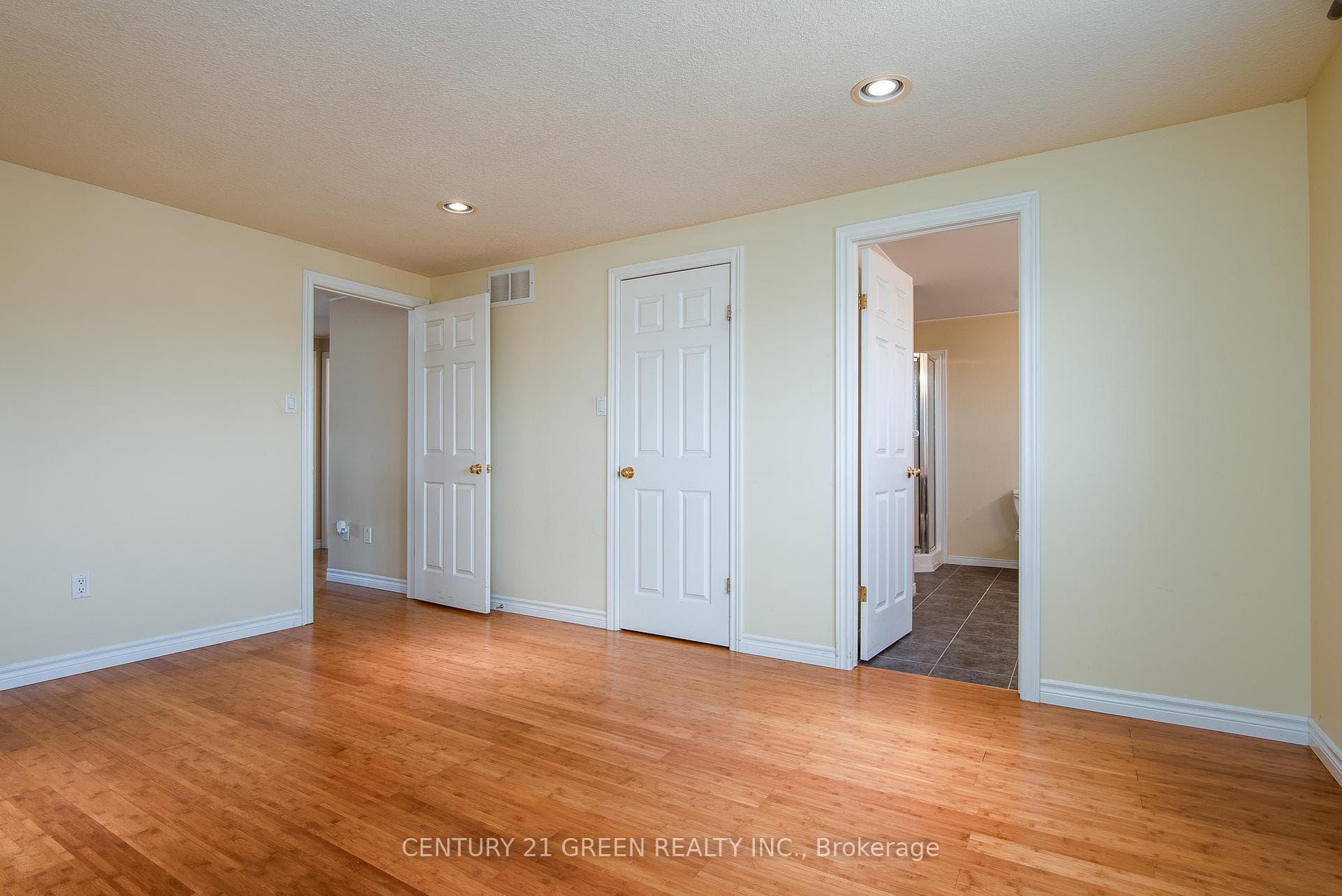 27 Lynn Court photo 29