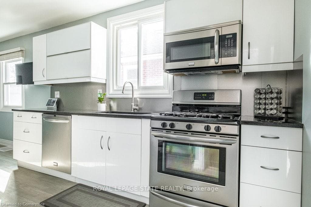 134 Craigroyston Road photo 11