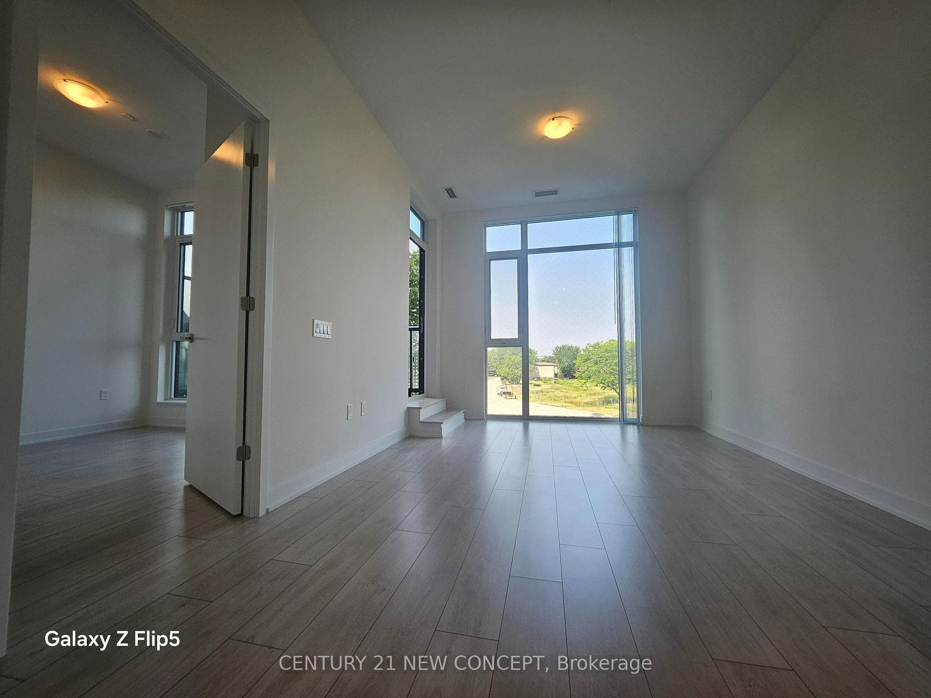5858 Yonge Street Unit 201 photo 1
