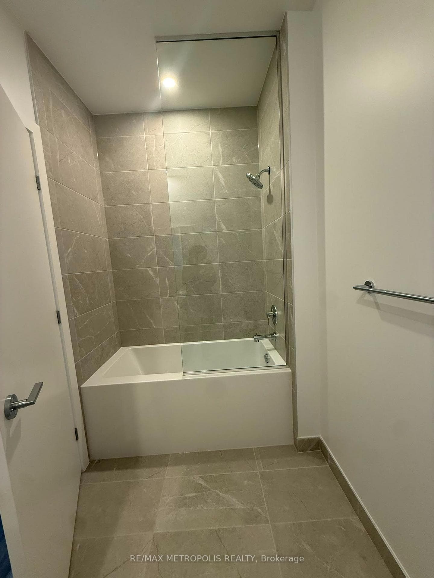 21 Meadowvale Road Unit 220 photo 10