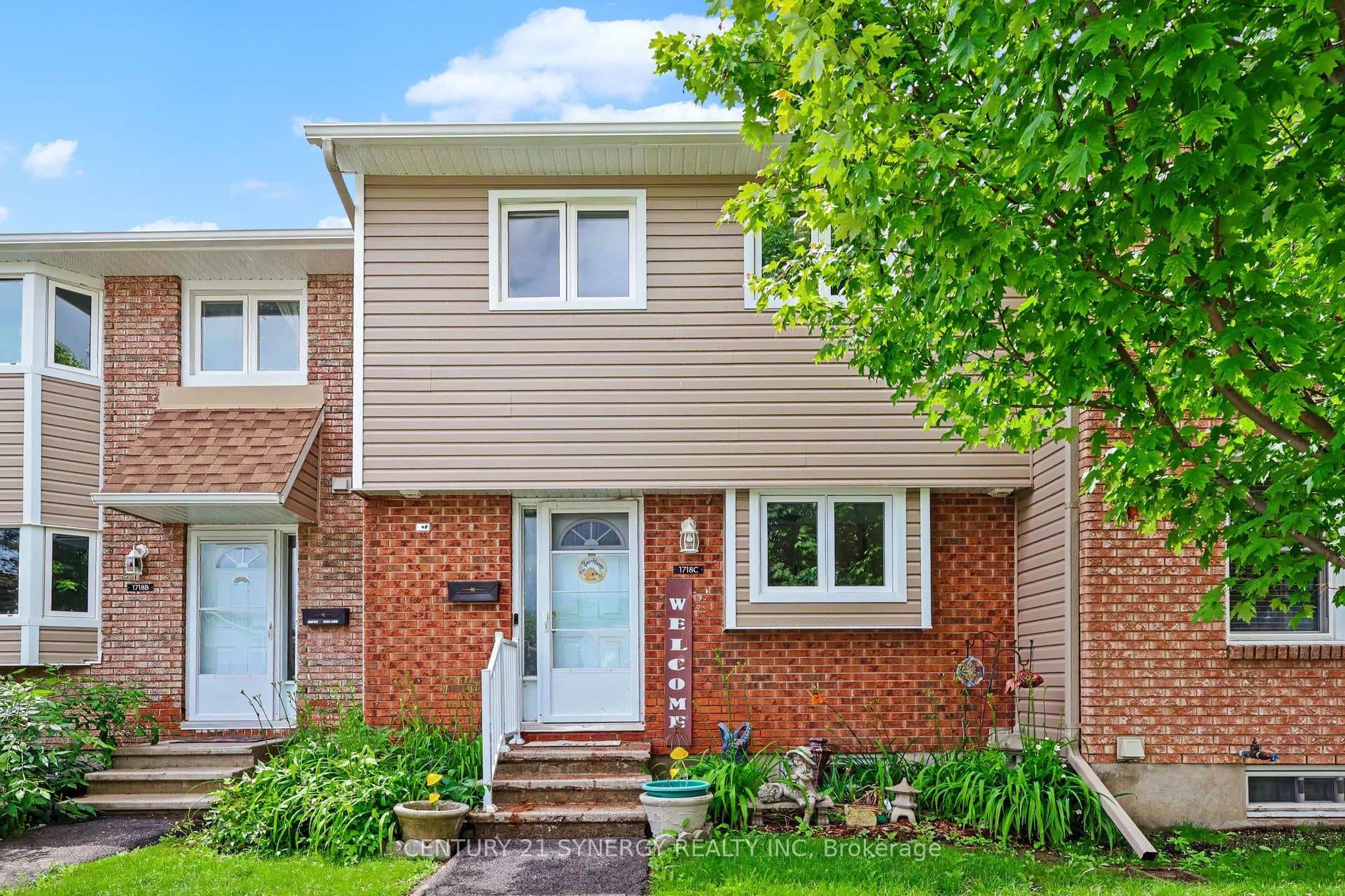 1718 Lamoureux Drive Unit C photo 1