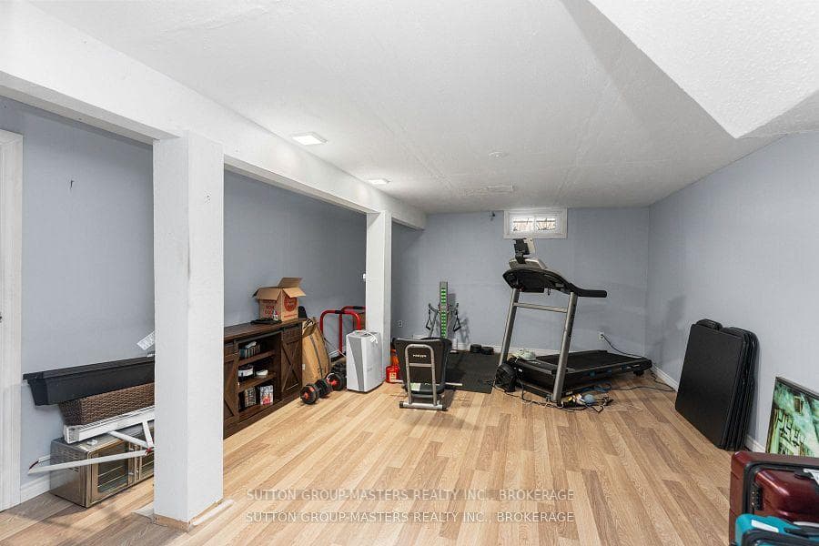 19 MacPherson Avenue Unit 28 photo 31