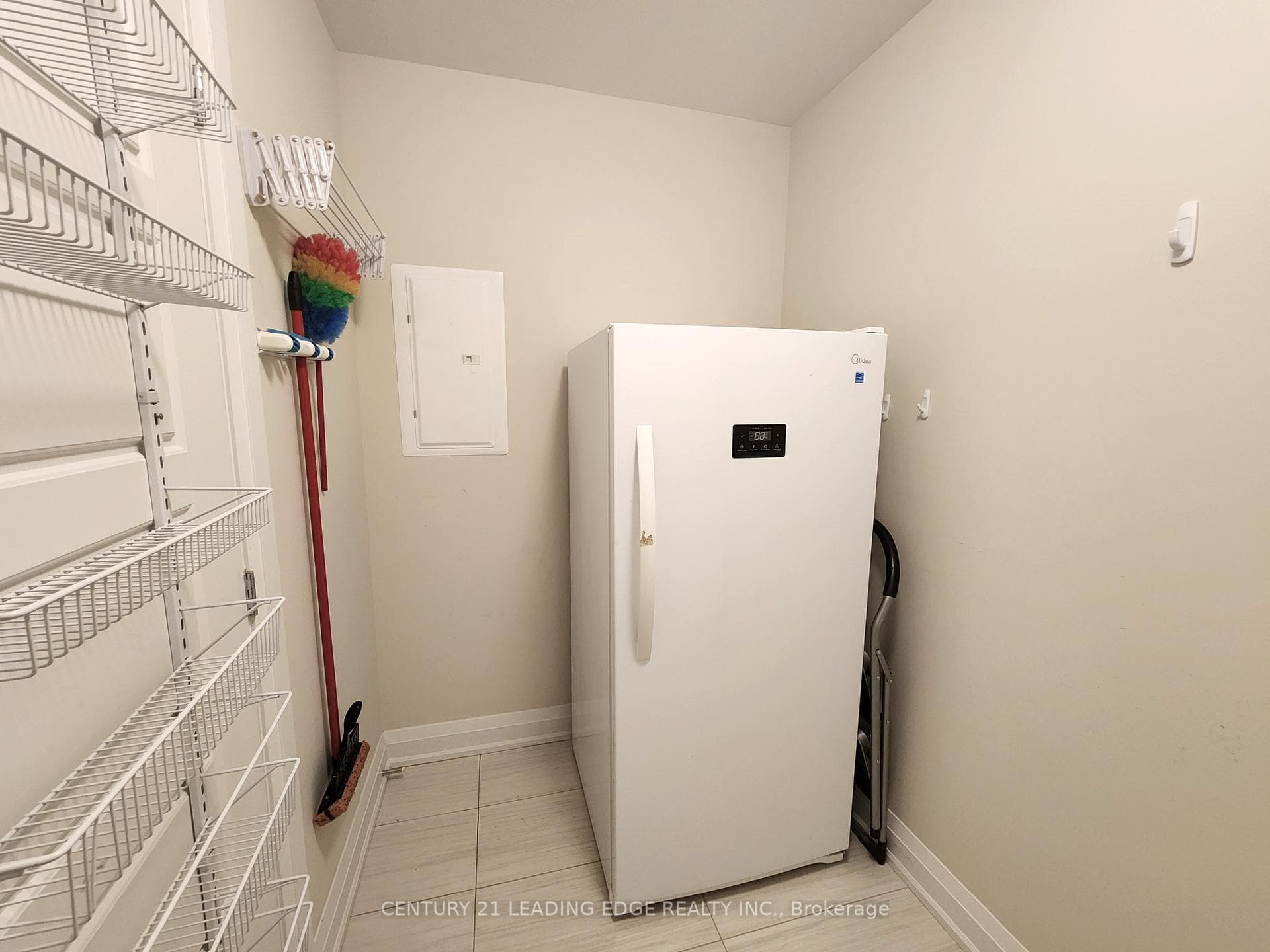 7 Bond Crescent Unit 25 photo 8