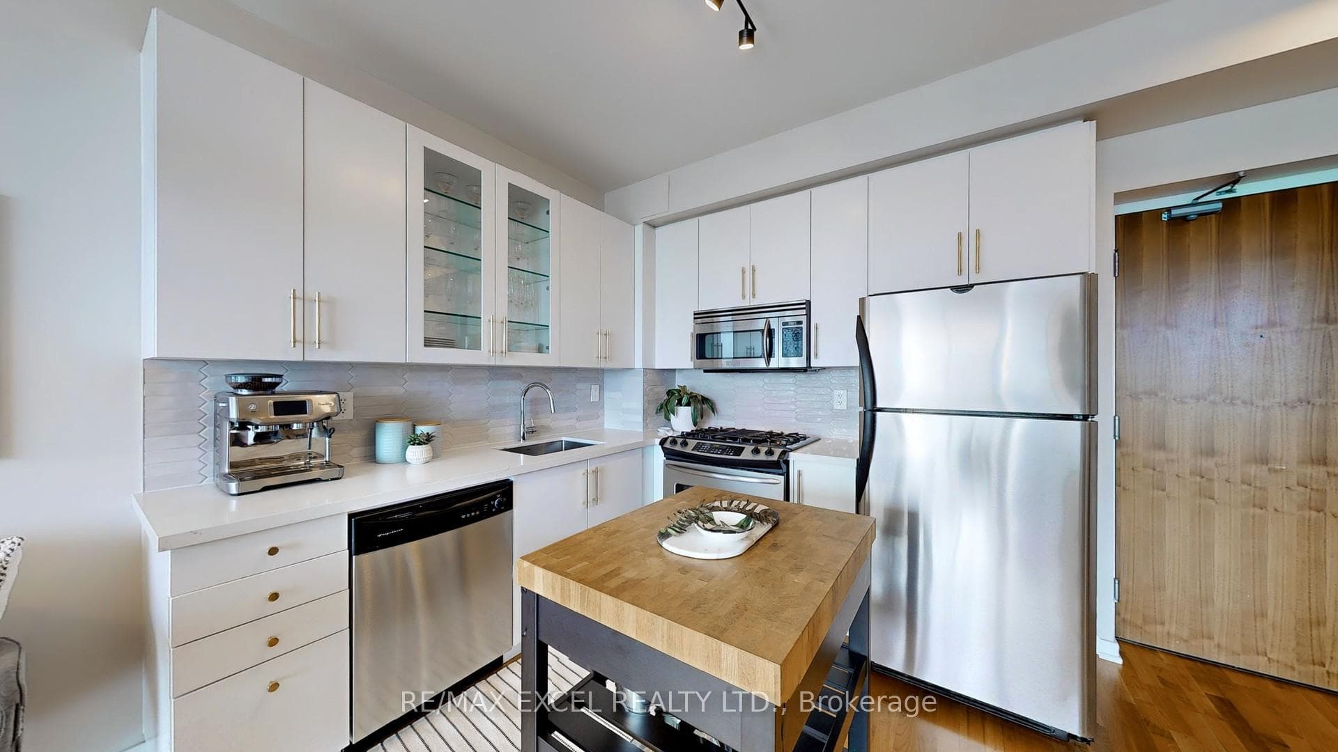 33 Lombard Street Unit 2008 photo 9